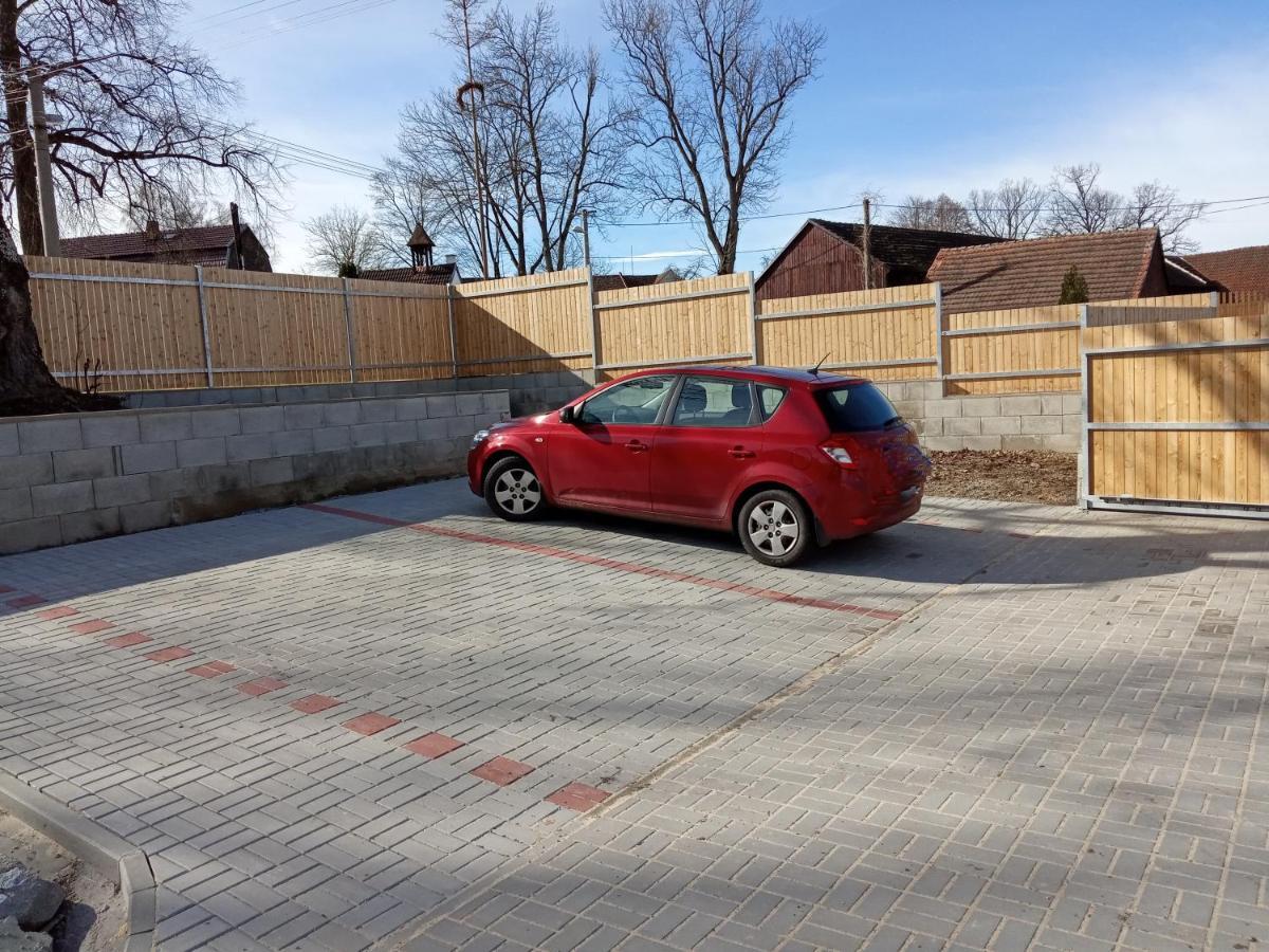 Apartmany Jedovary Trhove Sviny Luaran gambar