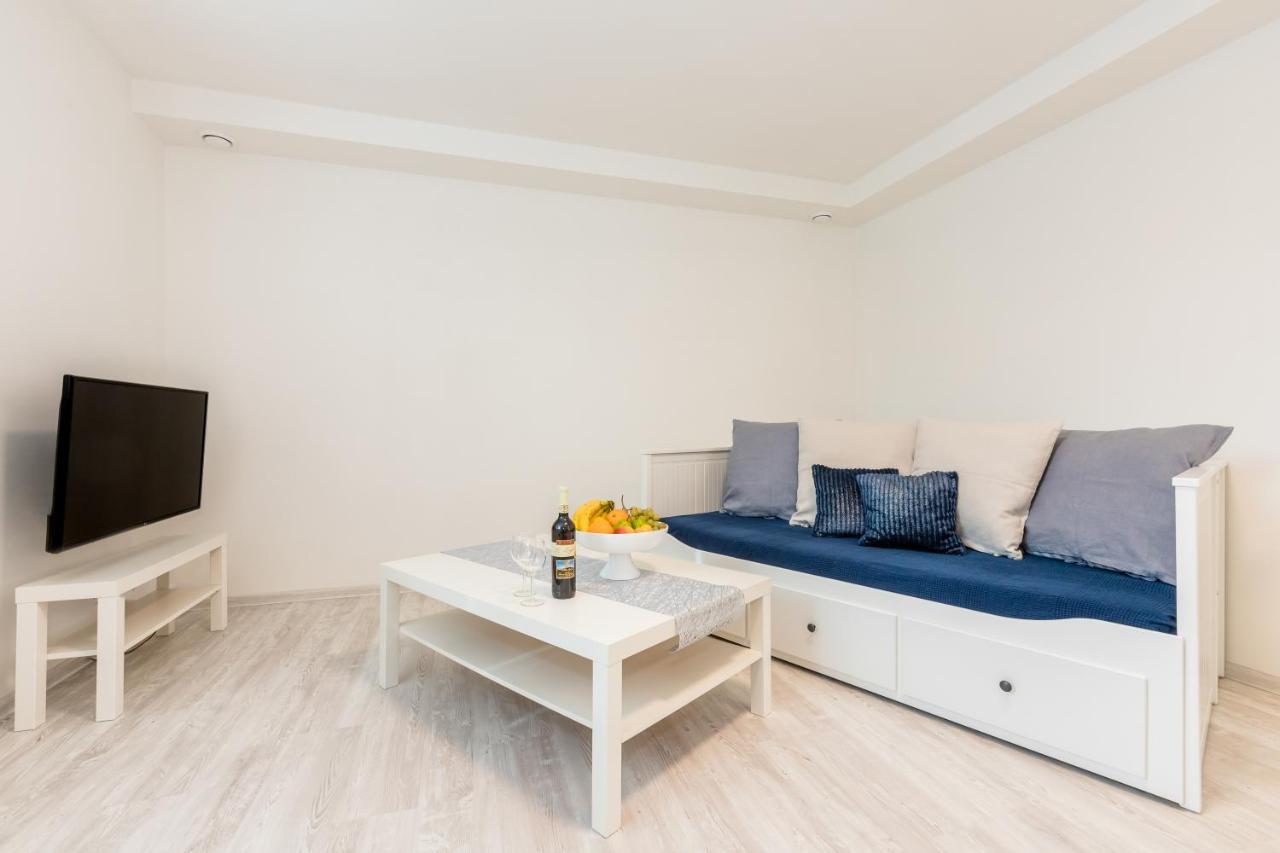 Apartmany Jedovary Trhove Sviny Luaran gambar
