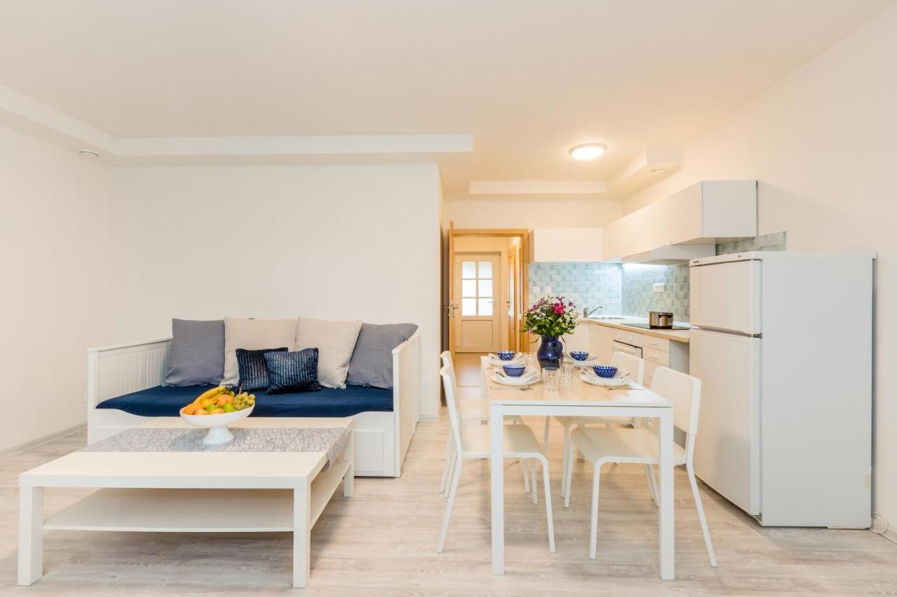 Apartmany Jedovary Trhove Sviny Luaran gambar