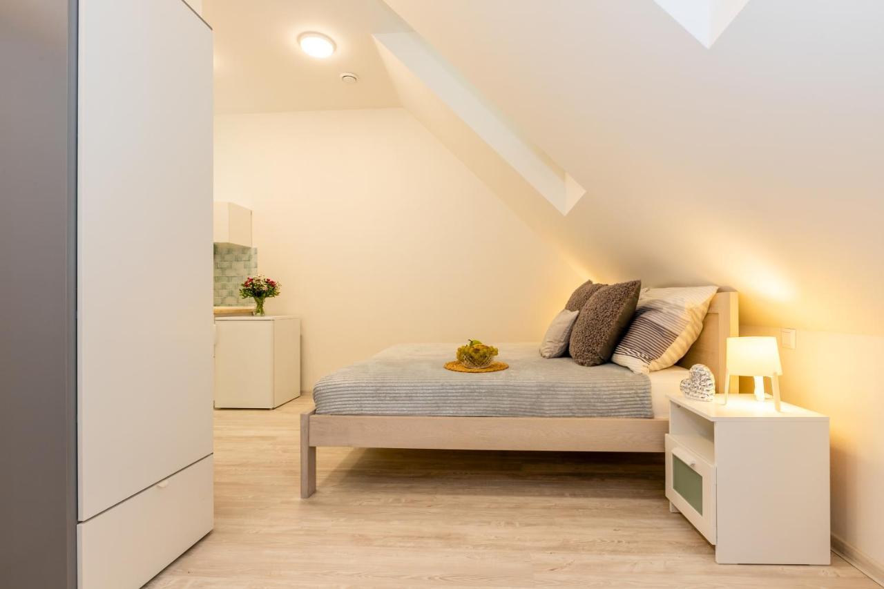 Apartmany Jedovary Trhove Sviny Luaran gambar
