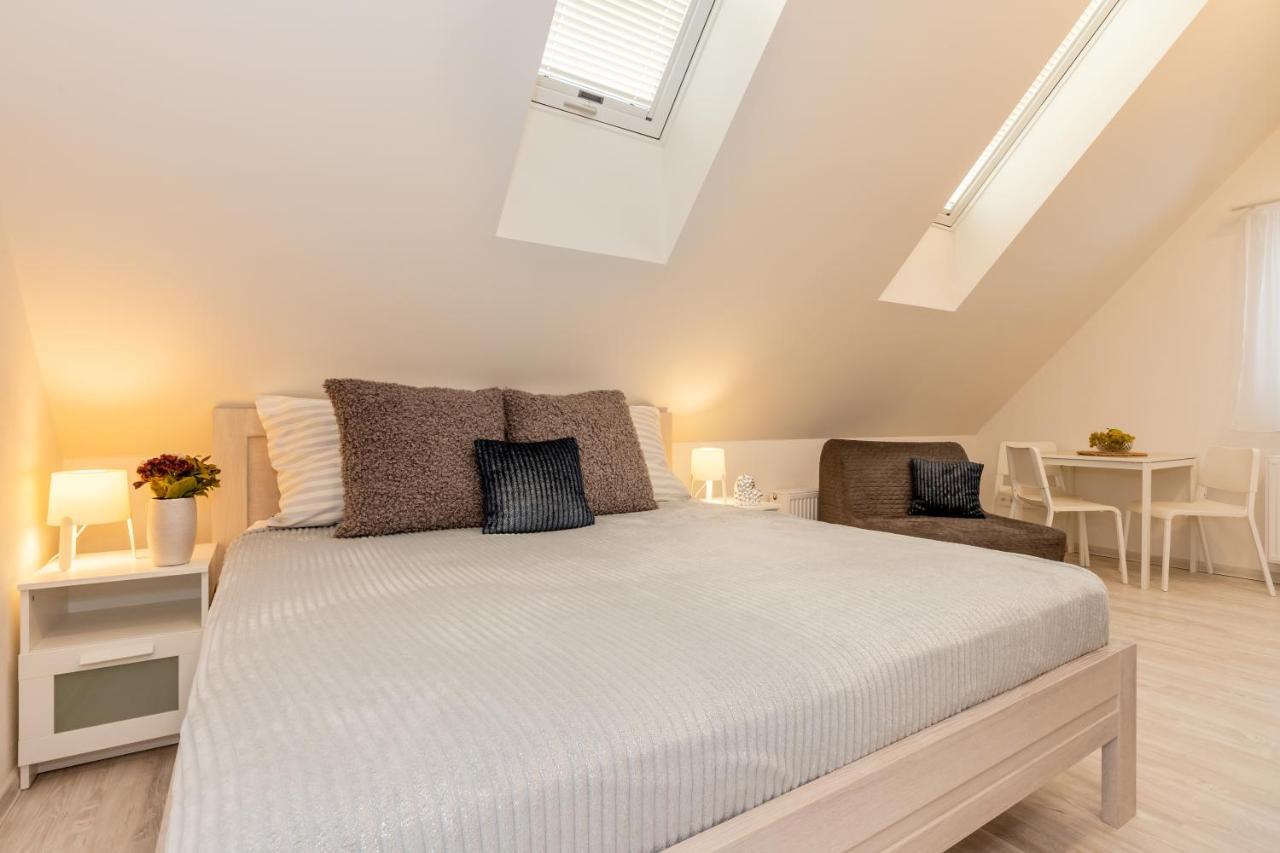 Apartmany Jedovary Trhove Sviny Luaran gambar